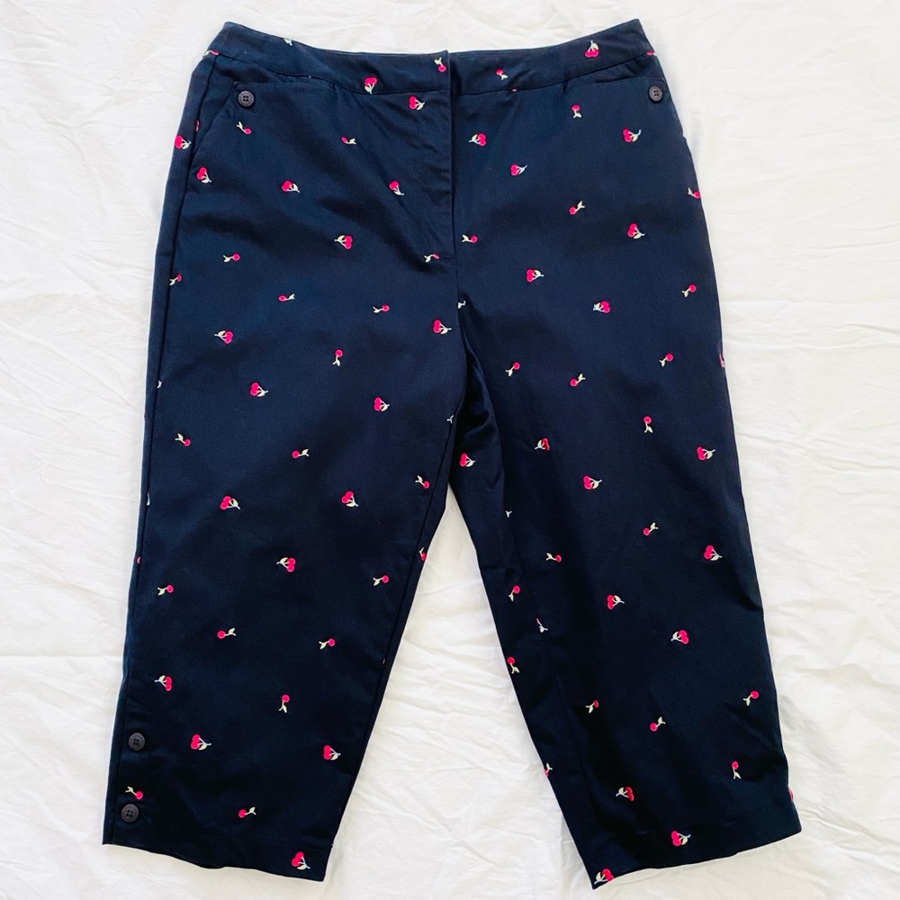 TEHAMA NANCY HALEY GOLF PANTS CAPRI BLUE CHERRIES SIZE 14